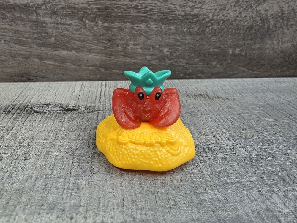 McDonald’s Squinkies Crab Figure Red on Yellow Base Happy Meal Toy g19a